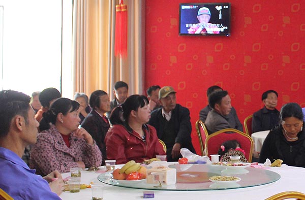 久爱成欢视频在线观看 得道安邦、唯才兴国——记安邦集团首届员工家长交流座谈会(图2)