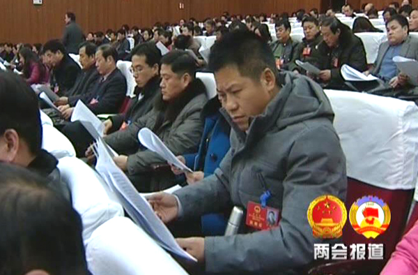 久久91亚洲成人电影 安邦集团董事长李贻连参加天长市十五届人民代表大会第四次会议(图2)