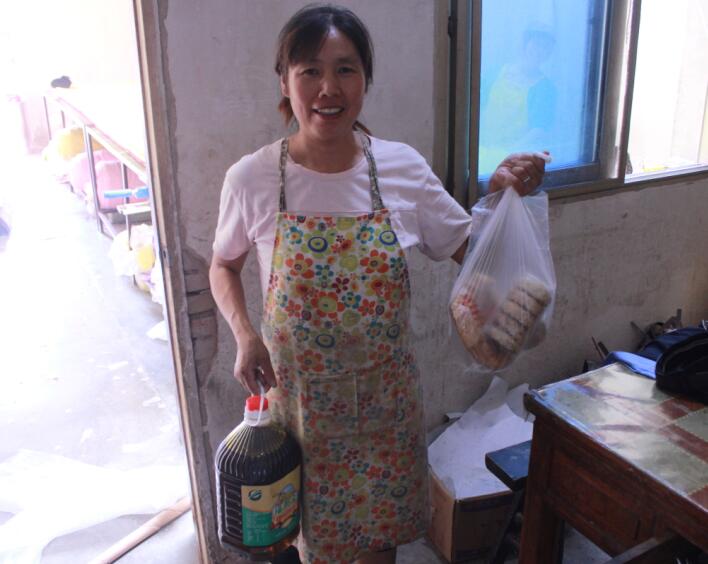 久爱成欢视频在线观看 安邦电气股份开展“迎中秋送月饼”活动 温暖员工思乡情(图3)