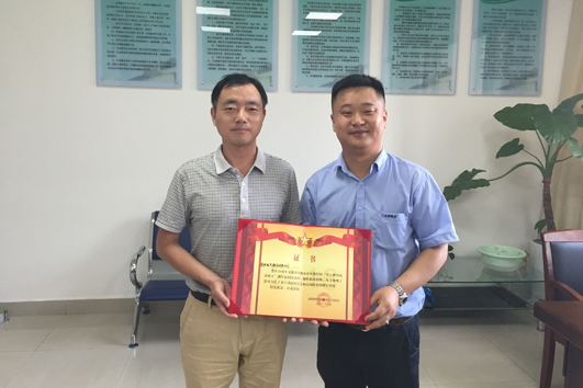 久久91亚洲成人电影 不忘初心，风雨冶山展风采—安邦电气股份党支部向抗洪官兵捐款(图1)