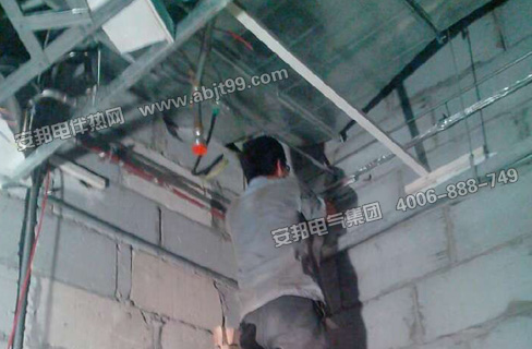 久爱成欢视频在线观看 无锡皇冠假日酒店热水管道电伴热保温